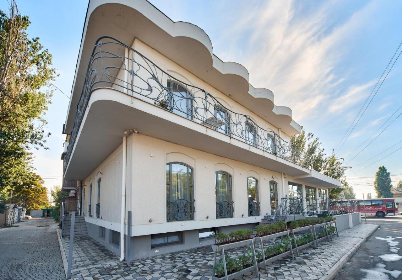 Gaudi Stylish Hotel Odessa Exteriör bild